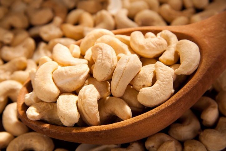 cashews on keto